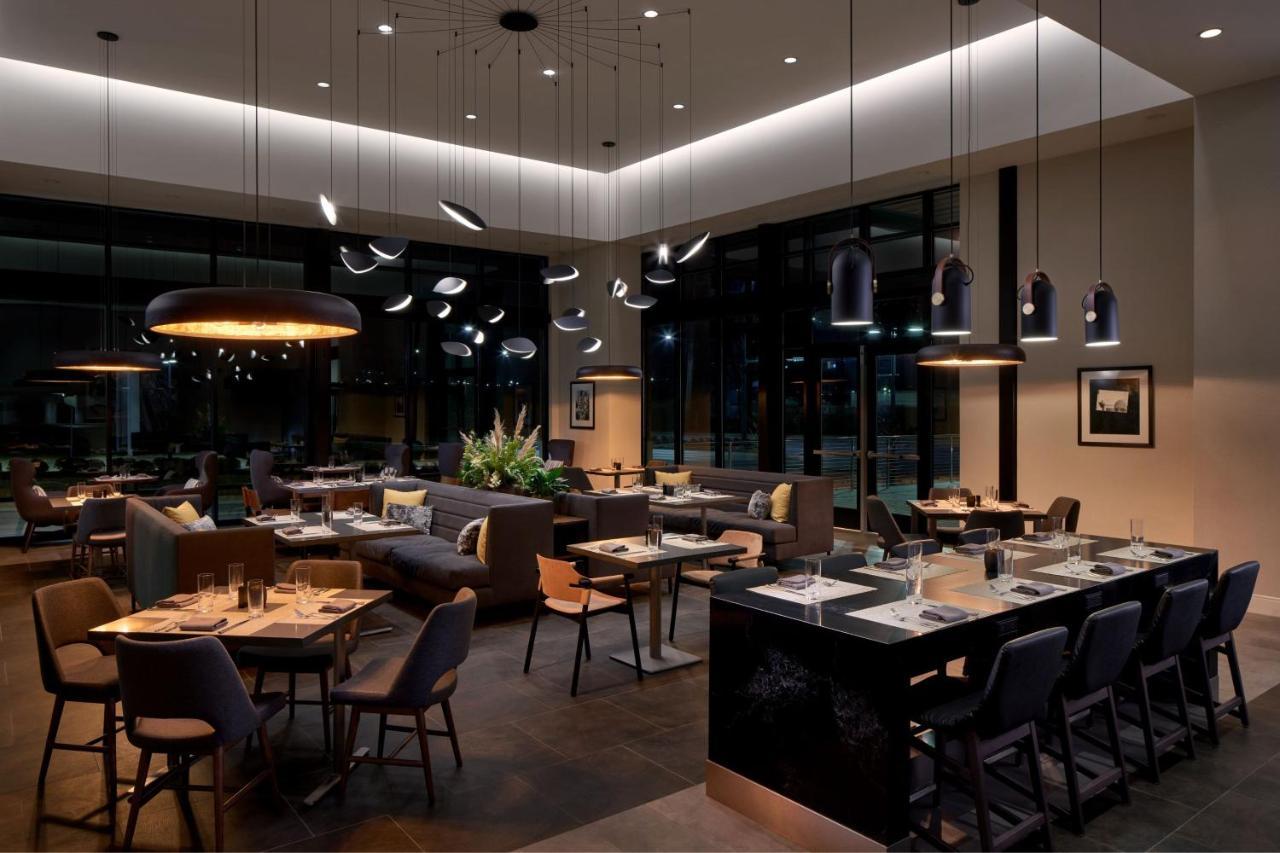 Marriott Metro Centre Hotel